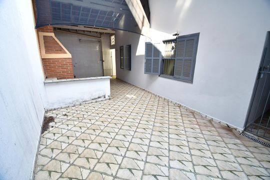 Quintal de casa à venda com 3 quartos, 200m² em Jardim Conceição, Campinas