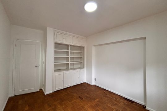 Quarto 1 de apartamento para alugar com 3 quartos, 87m² em Itaim Bibi, São Paulo