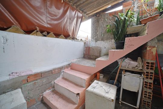 Área de Serviço de casa à venda com 6 quartos, 200m² em Vila Nhocuné, São Paulo