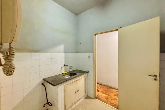 Cozinha de apartamento para alugar com 2 quartos, 80m² em Copacabana, Rio de Janeiro