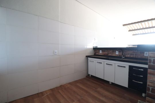 Cozinha de casa para alugar com 3 quartos, 150m² em Jardim Europa, Uberlândia