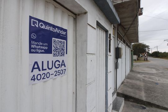 Fachada de apartamento para alugar com 2 quartos, 85m² em Monte Alegre, Cabo Frio