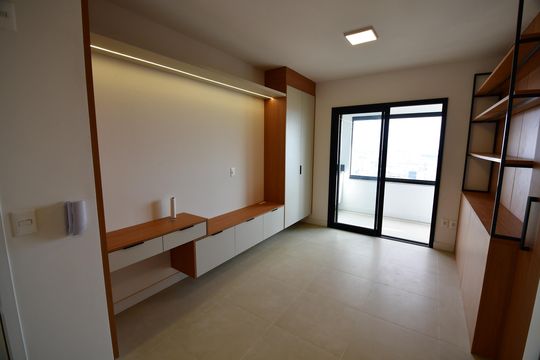Sala de apartamento para alugar com 1 quarto, 46m² em Centro, Campinas