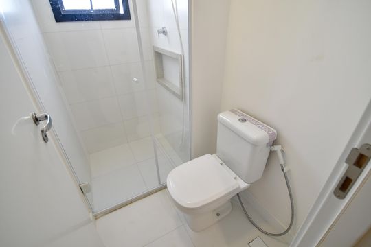 Banheiro de apartamento para alugar com 1 quarto, 46m² em Centro, Campinas
