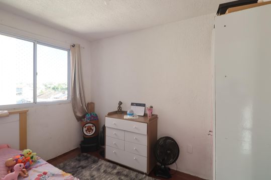 Quarto 2 de apartamento para alugar com 2 quartos, 51m² em Marechal Rondon, Canoas