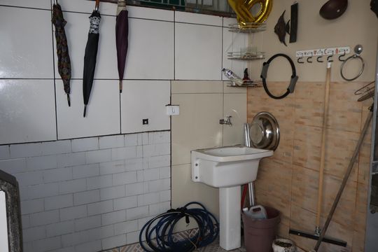 Garagem de casa à venda com 7 quartos, 416m² em Cidade São Mateus, São Paulo