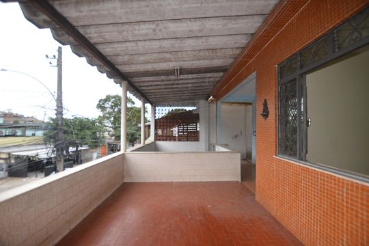 Varanda de casa para alugar com 2 quartos, 100m² em Ricardo de Albuquerque, Rio de Janeiro