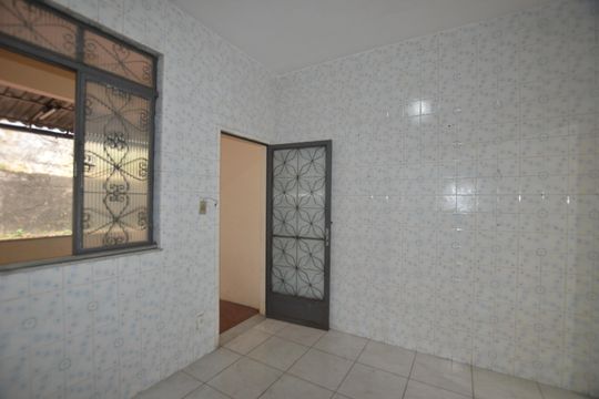 Cozinha de casa para alugar com 2 quartos, 100m² em Ricardo de Albuquerque, Rio de Janeiro