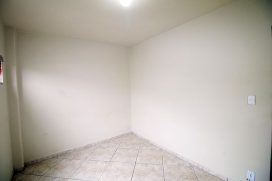 Quarto 1 de apartamento à venda com 2 quartos, 48m² em Olaria, Rio de Janeiro