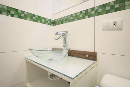 Banheiro  de apartamento à venda com 2 quartos, 67m² em Vila Suzana, São Paulo