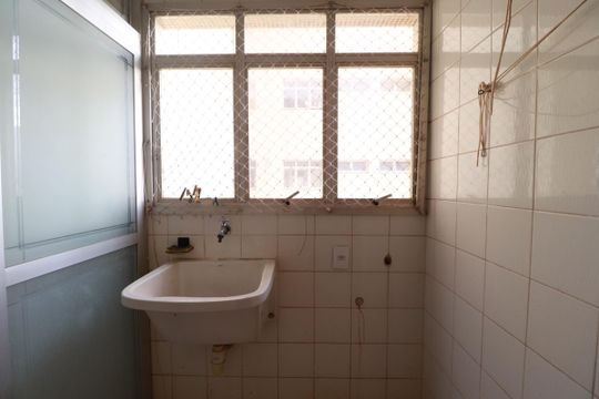 Área de serviço  de apartamento para alugar com 3 quartos, 100m² em Centro, Ribeirão Preto
