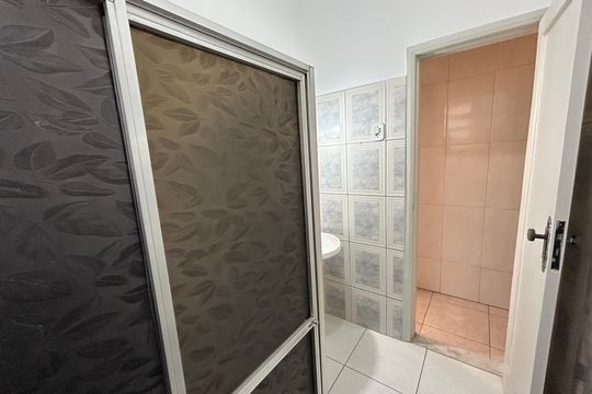 Banheiro de casa para alugar com 1 quarto, 66m² em Abolição, Rio de Janeiro