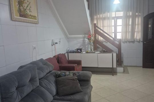 Sala de casa à venda com 5 quartos, 190m² em Vila dos Minerios, São Paulo