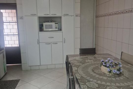 Cozinha de casa à venda com 5 quartos, 190m² em Vila dos Minerios, São Paulo