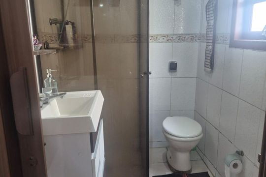 Banheiro de casa à venda com 5 quartos, 190m² em Vila dos Minerios, São Paulo