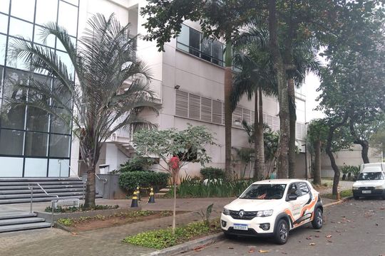 Fachada de apartamento para alugar com 2 quartos, 75m² em Jardim São Paulo, São Paulo