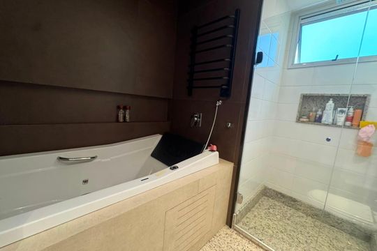banheiro 2 de apartamento à venda com 2 quartos, 83m² em Buritis, Belo Horizonte