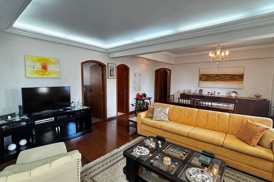 Apartamento à venda com 3 quartos, 235m² em Campestre, Santo André