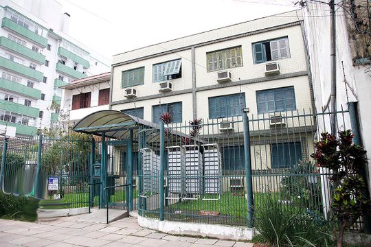 Fachada de apartamento para alugar com 1 quarto, 38m² em Menino Deus, Porto Alegre