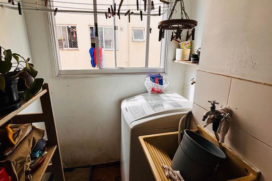 Lavanderia de apartamento à venda com 2 quartos, 55m² em Novo Osasco, Osasco
