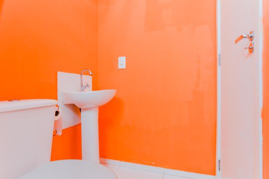 Banheiro da Suíte  de apartamento para alugar com 2 quartos, 47m² em Vila das Bandeiras, Guarulhos