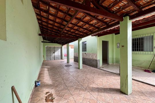 Área externa de casa para alugar com 3 quartos, 250m² em Jardim Del Rey, São José dos Campos