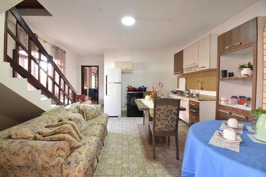 Apartamento para alugar com 1 quarto, 130m² em Cruzeiro, São José dos Pinhais