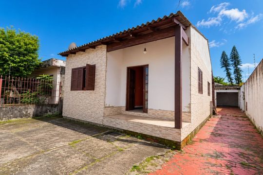 Área externa de casa para alugar com 2 quartos, 350m² em Sarandi, Porto Alegre