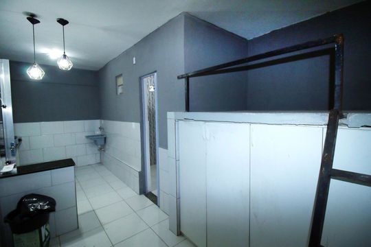 Sala/Quarto de kitnet/studio para alugar com 1 quarto, 25m² em Parada de Lucas, Rio de Janeiro