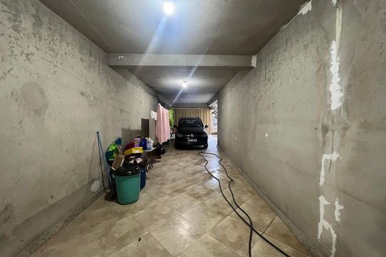 Garagem de casa à venda com 4 quartos, 300m² em Carajás, Contagem
