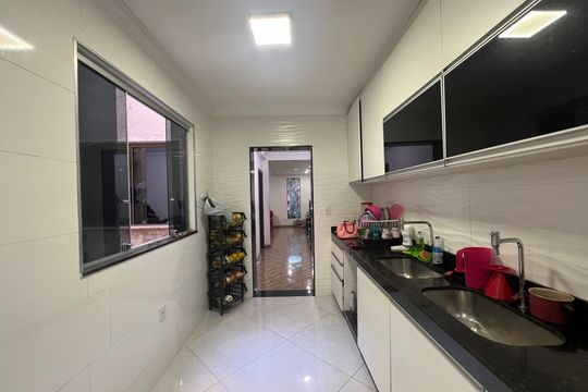 Cozinha de casa à venda com 4 quartos, 300m² em Carajás, Contagem