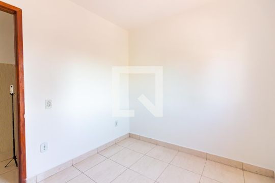 Quarto de casa para alugar com 3 quartos, 125m² em Santo Antônio, Osasco