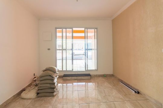 Quarto de casa para alugar com 3 quartos, 125m² em Santo Antônio, Osasco