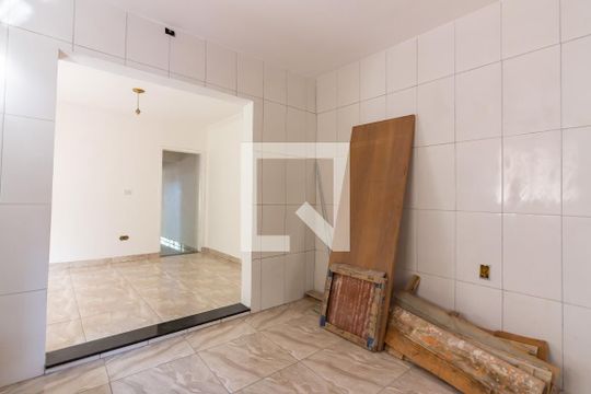 Cozinha de casa para alugar com 3 quartos, 125m² em Santo Antônio, Osasco