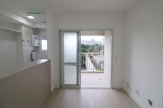 Sala de apartamento à venda com 1 quarto, 40m² em Umuarama, Osasco