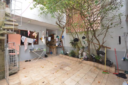 Casa à venda com 4 quartos, 50m² em Jardim Ubirajara, São Paulo