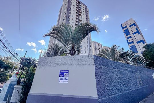 Fachada com Plaquinha de apartamento para alugar com 3 quartos, 65m² em Vila Carlos de Campos, São Paulo