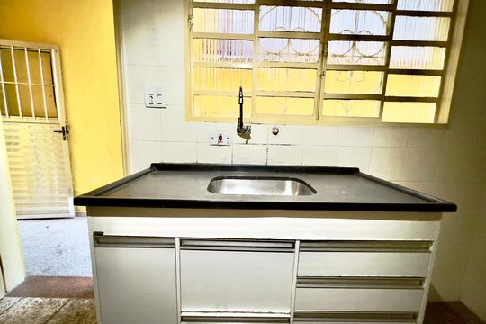 Cozinha de casa para alugar com 2 quartos, 65m² em Jardim Paulista, Guarulhos