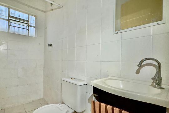 Banheiro da suíte de casa para alugar com 2 quartos, 65m² em Jardim Paulista, Guarulhos