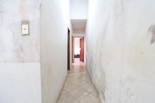 Corredor de casa para alugar com 2 quartos, 70m² em São Jorge, Uberlândia