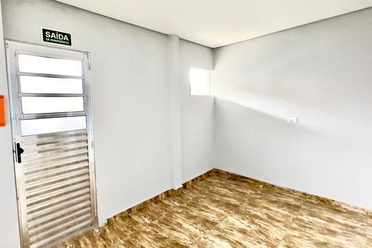 Casa para alugar com 3 quartos, 300m² em Vila Nova Bonsucesso, Guarulhos