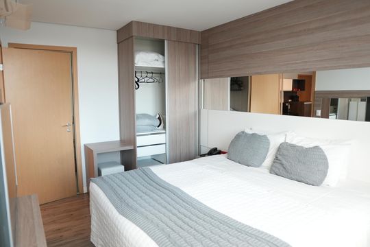 Quarto Suíte de apartamento para alugar com 1 quarto, 63m² em Coracao de Jesus, Belo Horizonte