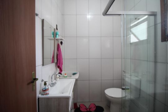 Banheiro da Suíte 1 de apartamento à venda com 3 quartos, 96m² em Sarandi, Porto Alegre