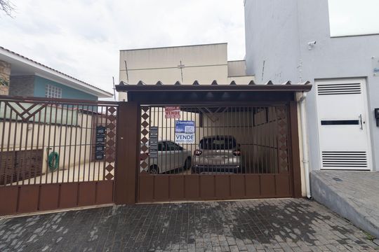 Fachada de casa à venda com 2 quartos, 60m² em Parque Vitoria, São Paulo
