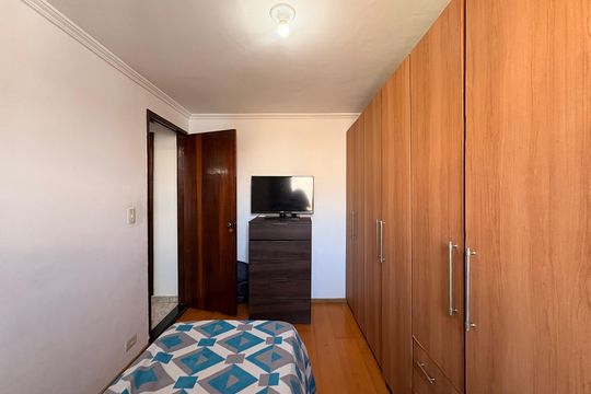 Quarto 1 de apartamento para alugar com 2 quartos, 52m² em Vila Camilópolis, Santo André