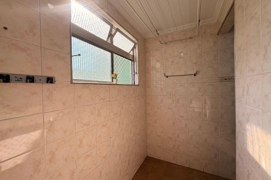 Lavanderia de apartamento para alugar com 2 quartos, 52m² em Vila Camilópolis, Santo André
