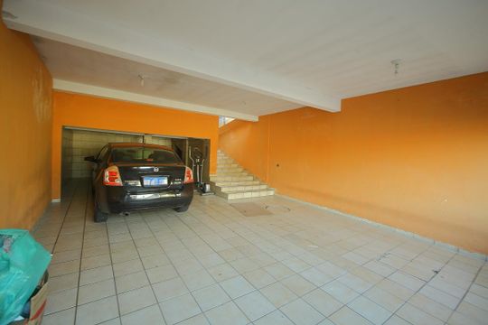 Garagem  de casa à venda com 2 quartos, 160m² em Alvarenga, São Bernardo do Campo