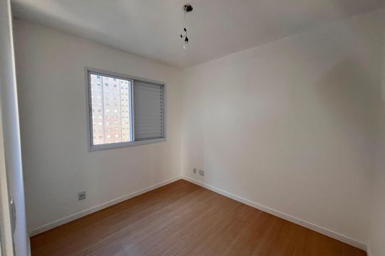 Quarto de apartamento para alugar com 2 quartos, 54m² em Medeiros, Jundiaí