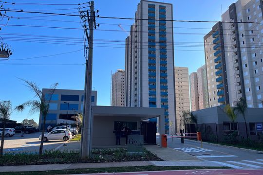 Fachada de apartamento para alugar com 2 quartos, 54m² em Medeiros, Jundiaí