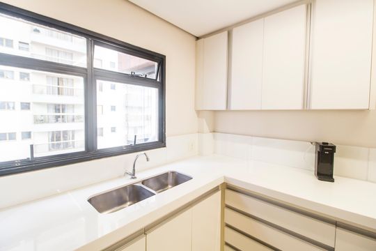 Cozinha de apartamento para alugar com 3 quartos, 175m² em Alphaville Industrial, Barueri